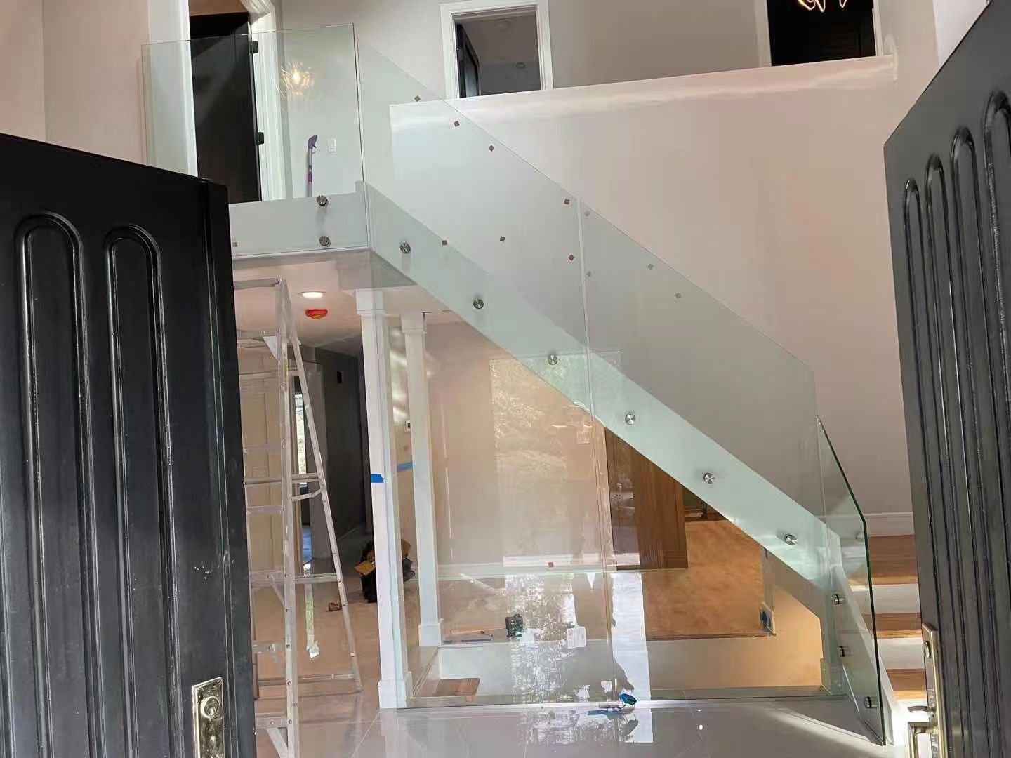 Glass & Mirror