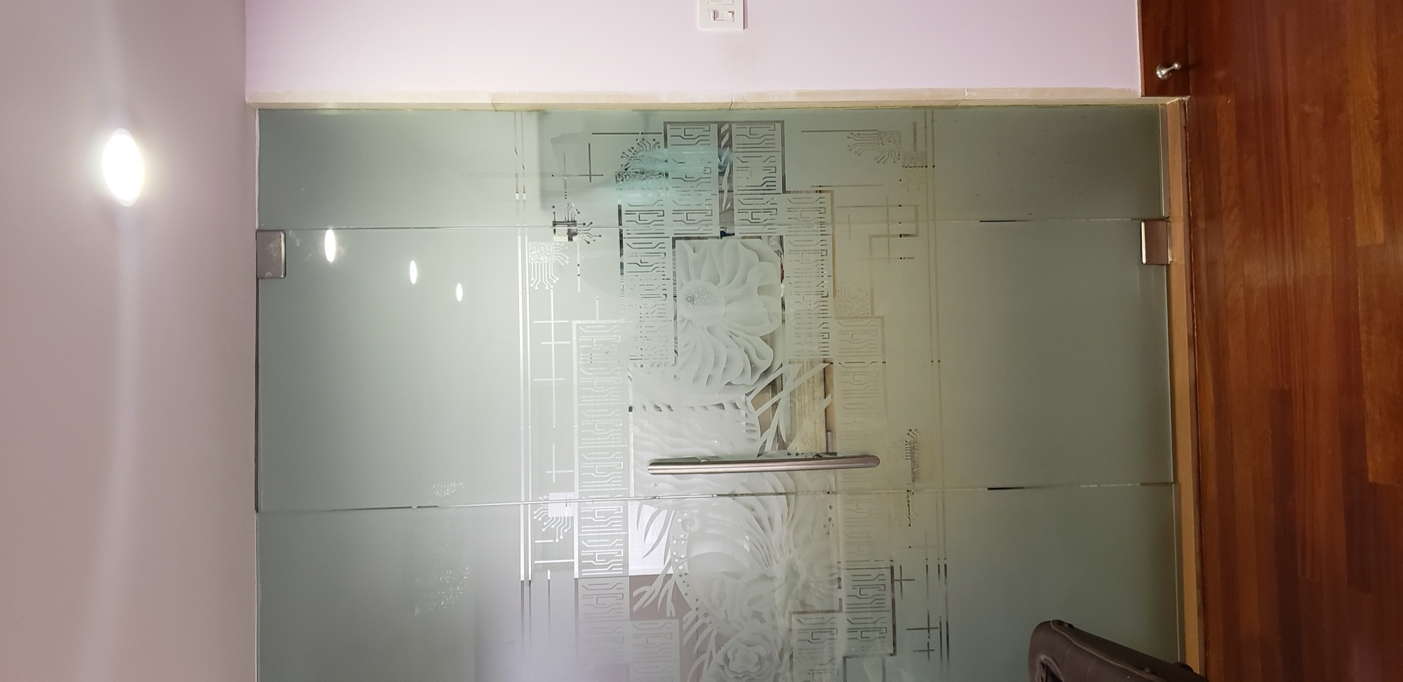 Glass & Mirror