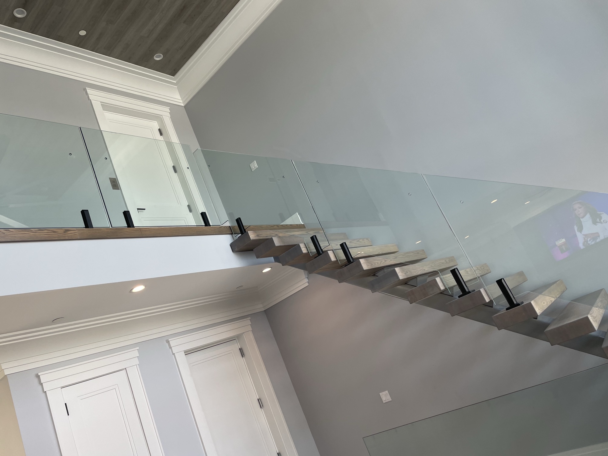 Glass & Mirror